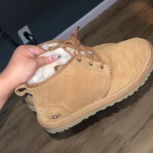 Size 9 men’s ugg neumel chukk a boot